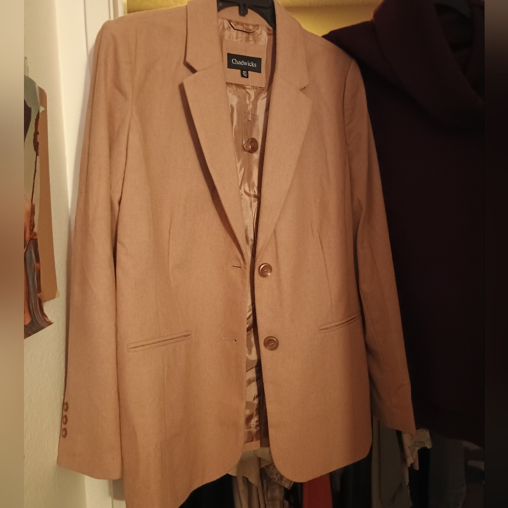 NWT Soft Taupe Suit Blazer - Picture 2 of 7
